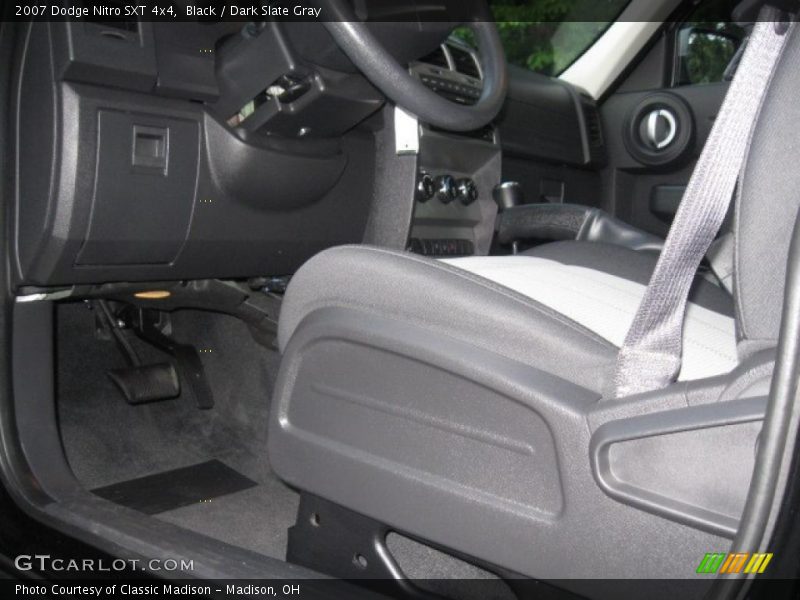Black / Dark Slate Gray 2007 Dodge Nitro SXT 4x4
