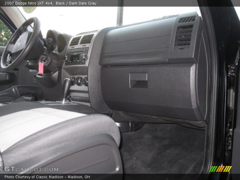 Black / Dark Slate Gray 2007 Dodge Nitro SXT 4x4