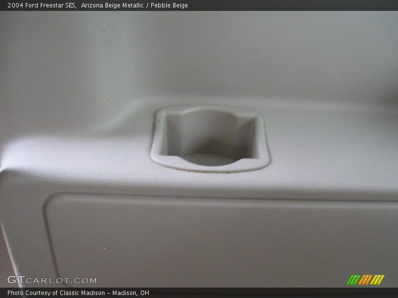 Arizona Beige Metallic / Pebble Beige 2004 Ford Freestar SES