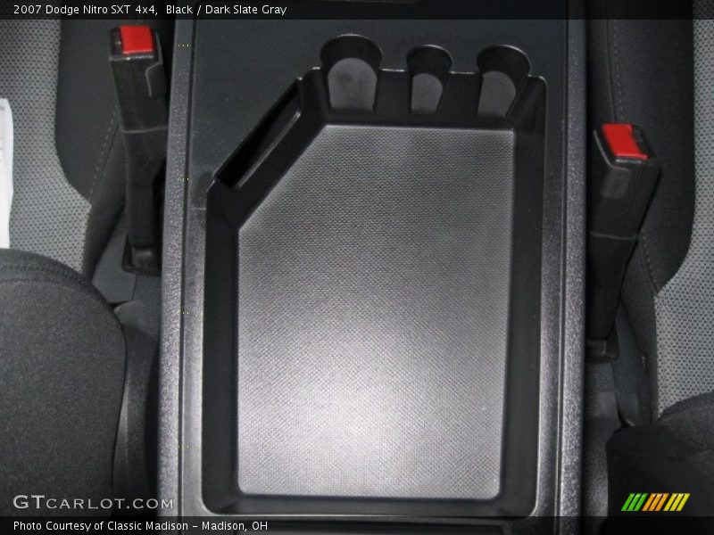 Black / Dark Slate Gray 2007 Dodge Nitro SXT 4x4