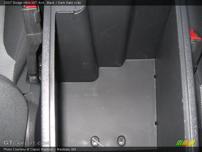 Black / Dark Slate Gray 2007 Dodge Nitro SXT 4x4