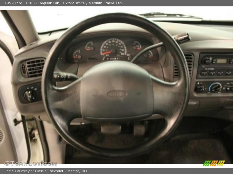 Oxford White / Medium Prairie Tan 1999 Ford F150 XL Regular Cab