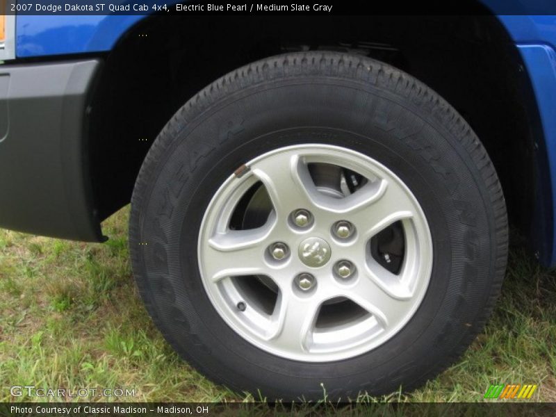 Electric Blue Pearl / Medium Slate Gray 2007 Dodge Dakota ST Quad Cab 4x4