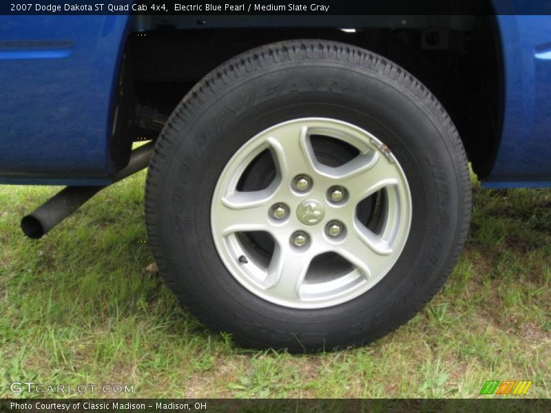 Electric Blue Pearl / Medium Slate Gray 2007 Dodge Dakota ST Quad Cab 4x4