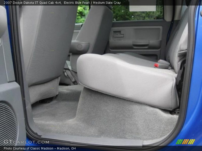Electric Blue Pearl / Medium Slate Gray 2007 Dodge Dakota ST Quad Cab 4x4