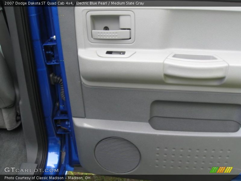 Electric Blue Pearl / Medium Slate Gray 2007 Dodge Dakota ST Quad Cab 4x4