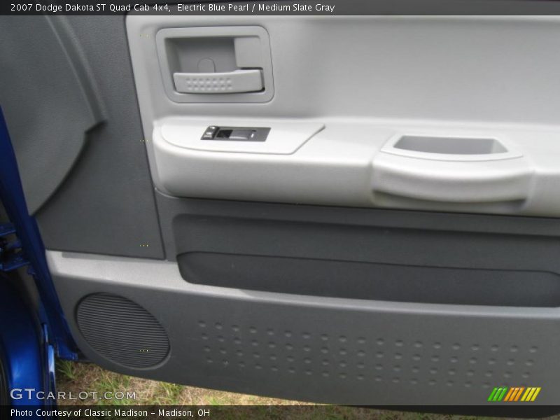 Electric Blue Pearl / Medium Slate Gray 2007 Dodge Dakota ST Quad Cab 4x4