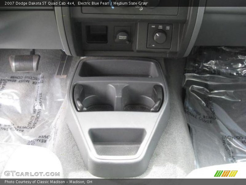 Electric Blue Pearl / Medium Slate Gray 2007 Dodge Dakota ST Quad Cab 4x4