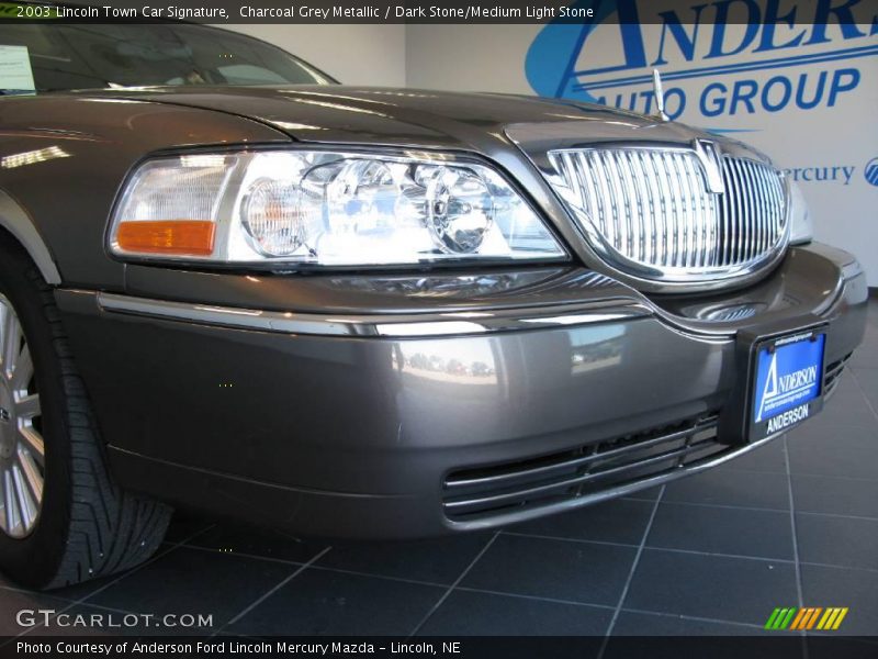 Charcoal Grey Metallic / Dark Stone/Medium Light Stone 2003 Lincoln Town Car Signature