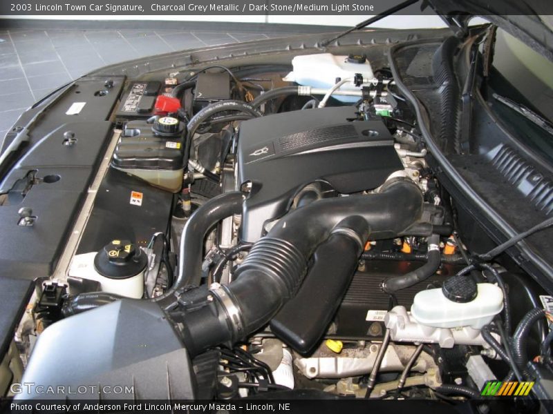 Charcoal Grey Metallic / Dark Stone/Medium Light Stone 2003 Lincoln Town Car Signature