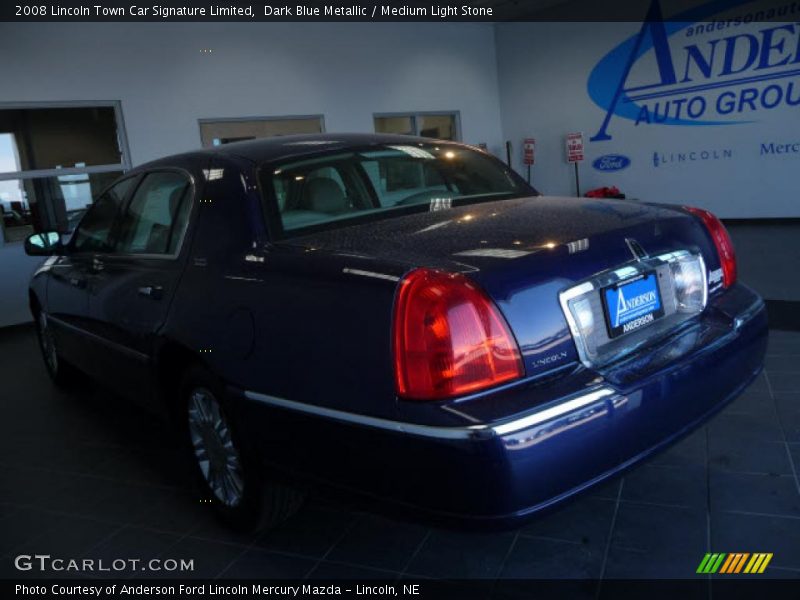 Dark Blue Metallic / Medium Light Stone 2008 Lincoln Town Car Signature Limited