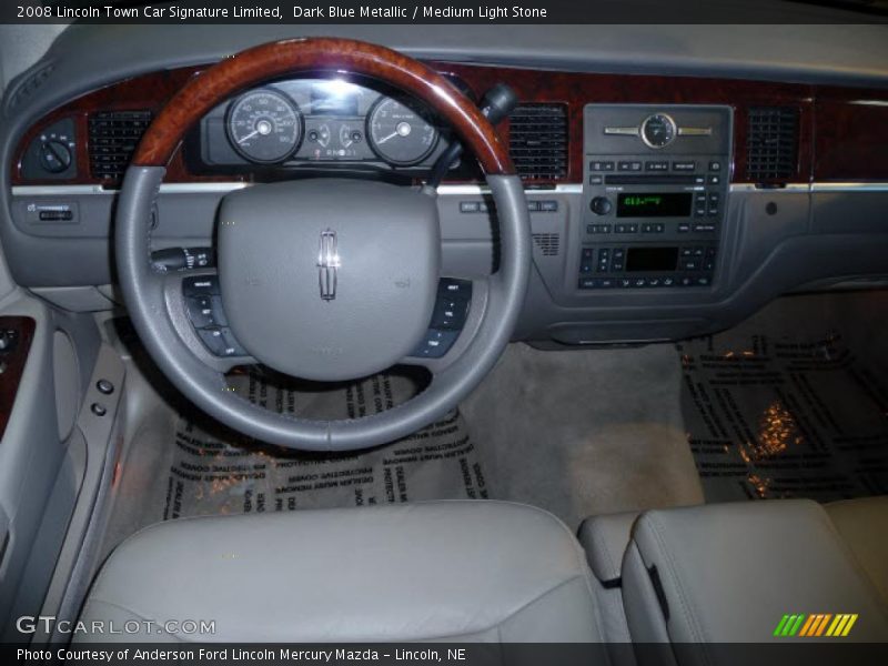 Dark Blue Metallic / Medium Light Stone 2008 Lincoln Town Car Signature Limited
