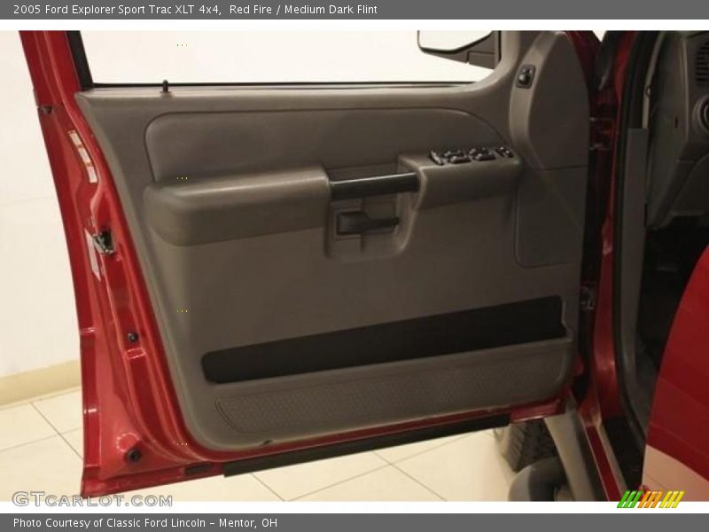 Red Fire / Medium Dark Flint 2005 Ford Explorer Sport Trac XLT 4x4