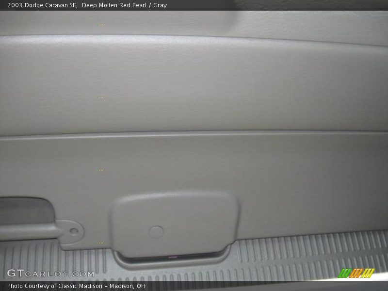 Deep Molten Red Pearl / Gray 2003 Dodge Caravan SE