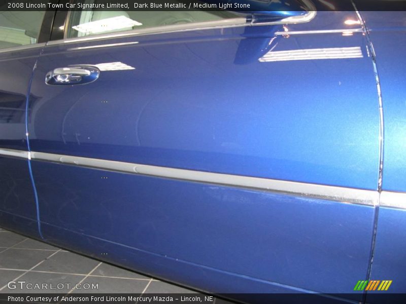Dark Blue Metallic / Medium Light Stone 2008 Lincoln Town Car Signature Limited
