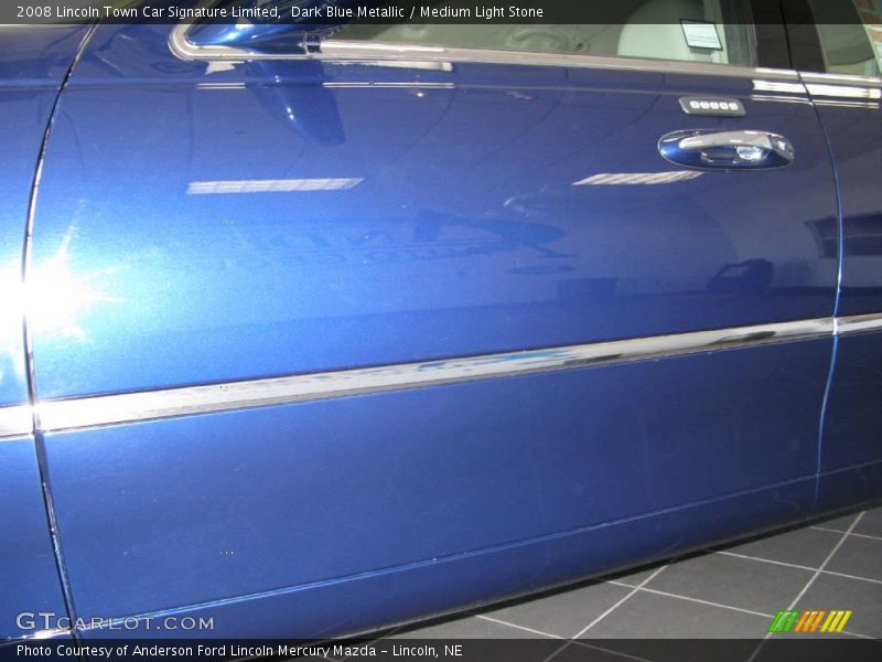 Dark Blue Metallic / Medium Light Stone 2008 Lincoln Town Car Signature Limited