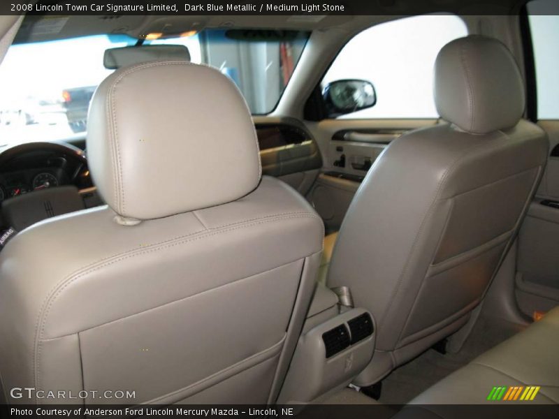 Dark Blue Metallic / Medium Light Stone 2008 Lincoln Town Car Signature Limited