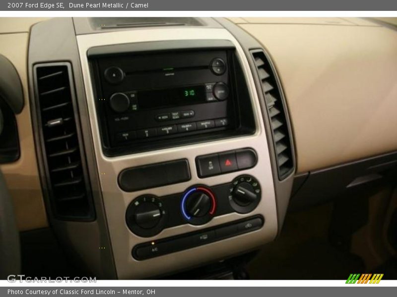 Dune Pearl Metallic / Camel 2007 Ford Edge SE