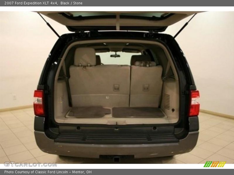 Black / Stone 2007 Ford Expedition XLT 4x4