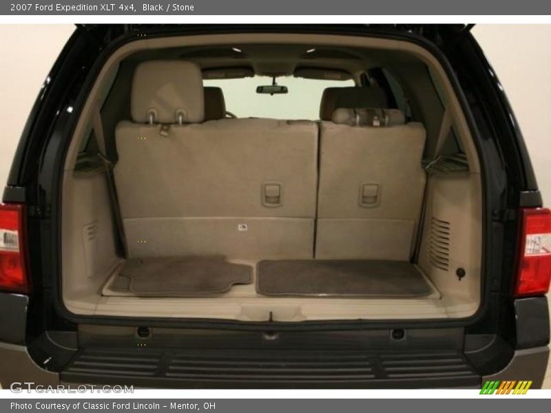 Black / Stone 2007 Ford Expedition XLT 4x4