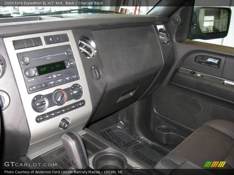 Black / Charcoal Black 2009 Ford Expedition EL XLT 4x4