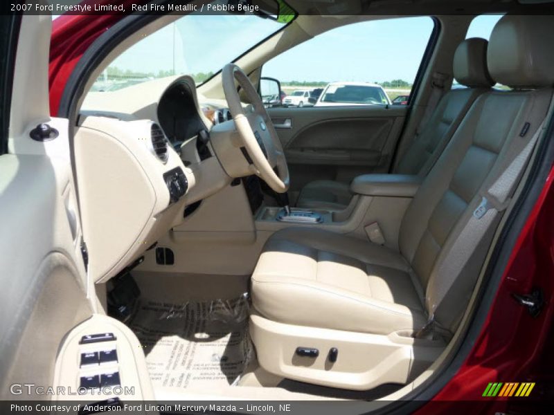 Red Fire Metallic / Pebble Beige 2007 Ford Freestyle Limited