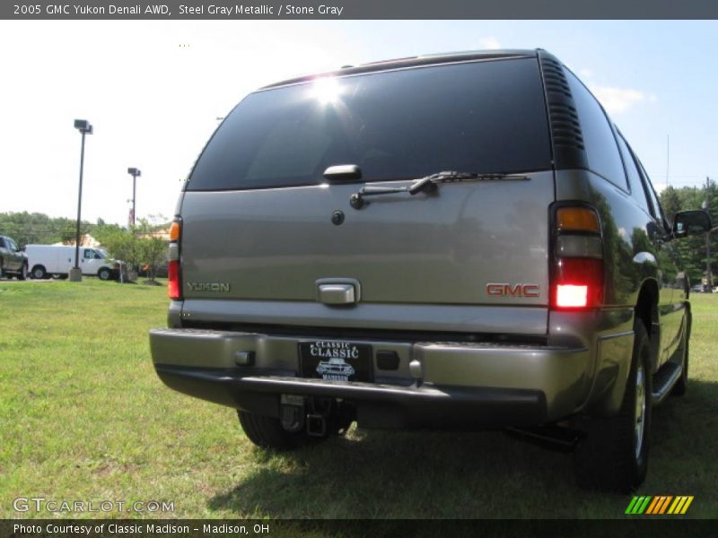 Steel Gray Metallic / Stone Gray 2005 GMC Yukon Denali AWD