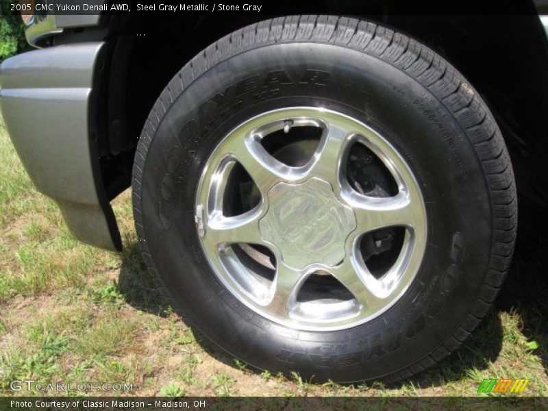 Steel Gray Metallic / Stone Gray 2005 GMC Yukon Denali AWD