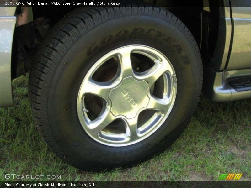 Steel Gray Metallic / Stone Gray 2005 GMC Yukon Denali AWD