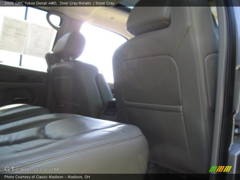 Steel Gray Metallic / Stone Gray 2005 GMC Yukon Denali AWD