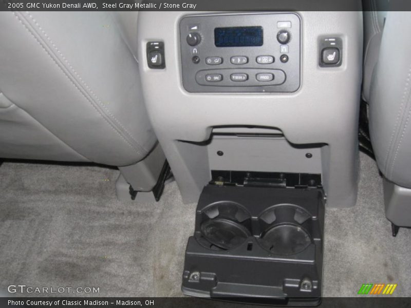 Steel Gray Metallic / Stone Gray 2005 GMC Yukon Denali AWD