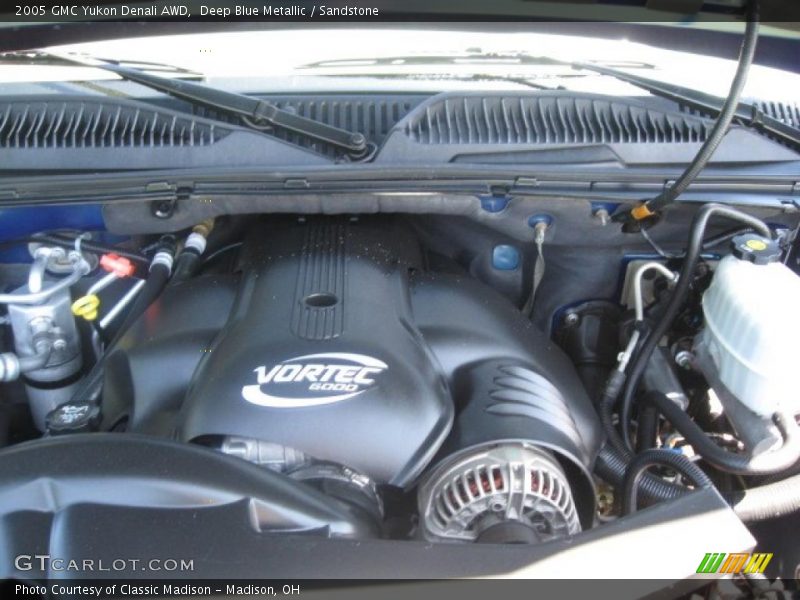 Deep Blue Metallic / Sandstone 2005 GMC Yukon Denali AWD