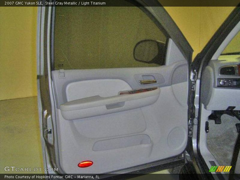 Steel Gray Metallic / Light Titanium 2007 GMC Yukon SLE