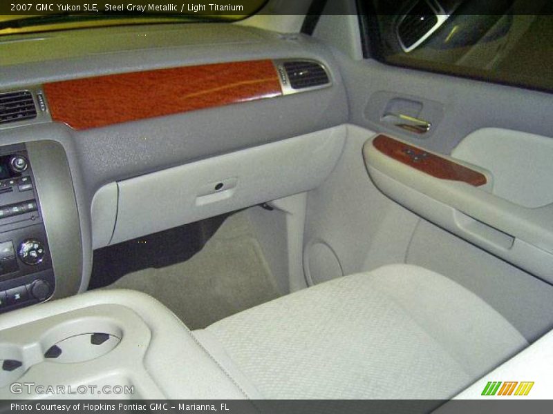 Steel Gray Metallic / Light Titanium 2007 GMC Yukon SLE