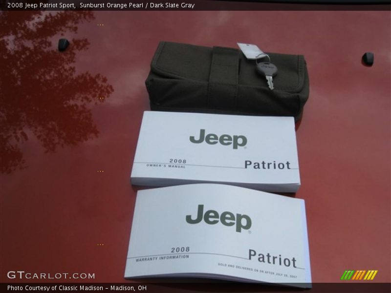 Sunburst Orange Pearl / Dark Slate Gray 2008 Jeep Patriot Sport