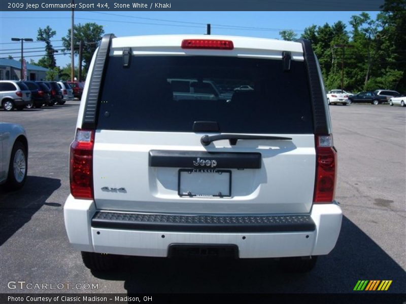 Stone White / Khaki 2009 Jeep Commander Sport 4x4