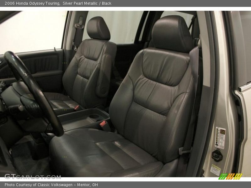 Silver Pearl Metallic / Black 2006 Honda Odyssey Touring
