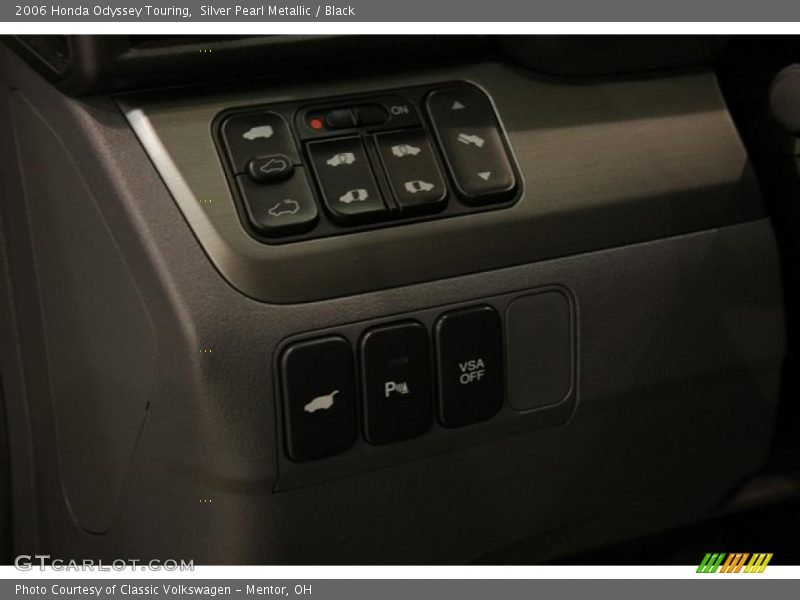 Silver Pearl Metallic / Black 2006 Honda Odyssey Touring