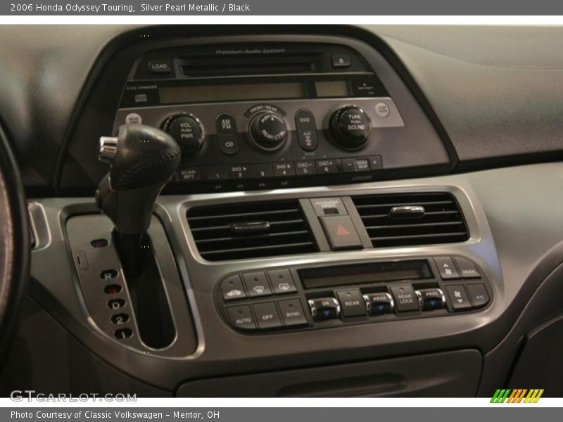 Silver Pearl Metallic / Black 2006 Honda Odyssey Touring