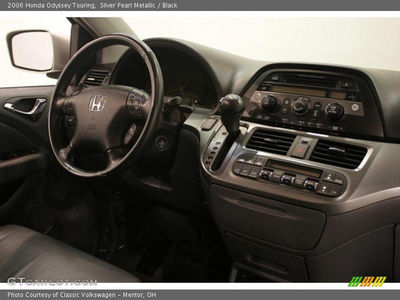 Silver Pearl Metallic / Black 2006 Honda Odyssey Touring