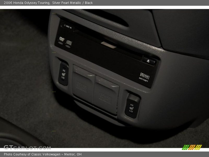 Silver Pearl Metallic / Black 2006 Honda Odyssey Touring