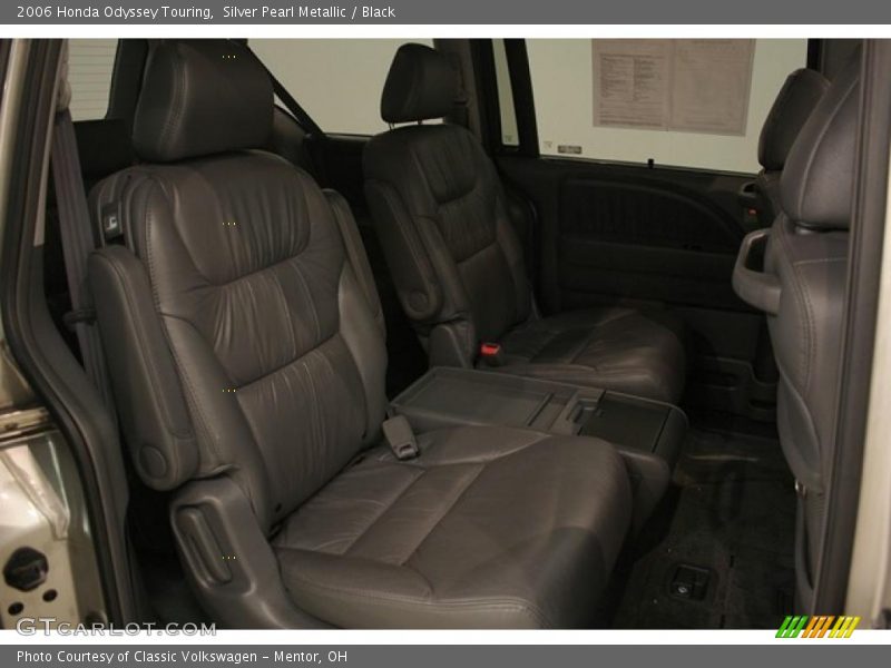 Silver Pearl Metallic / Black 2006 Honda Odyssey Touring