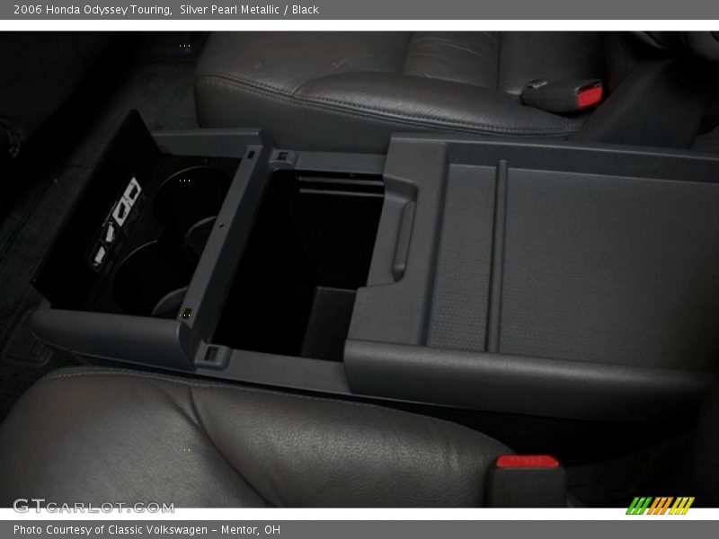 Silver Pearl Metallic / Black 2006 Honda Odyssey Touring
