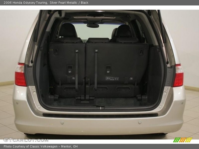 Silver Pearl Metallic / Black 2006 Honda Odyssey Touring