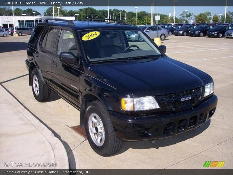 Ebony Black / Gray 2004 Isuzu Rodeo S 4WD