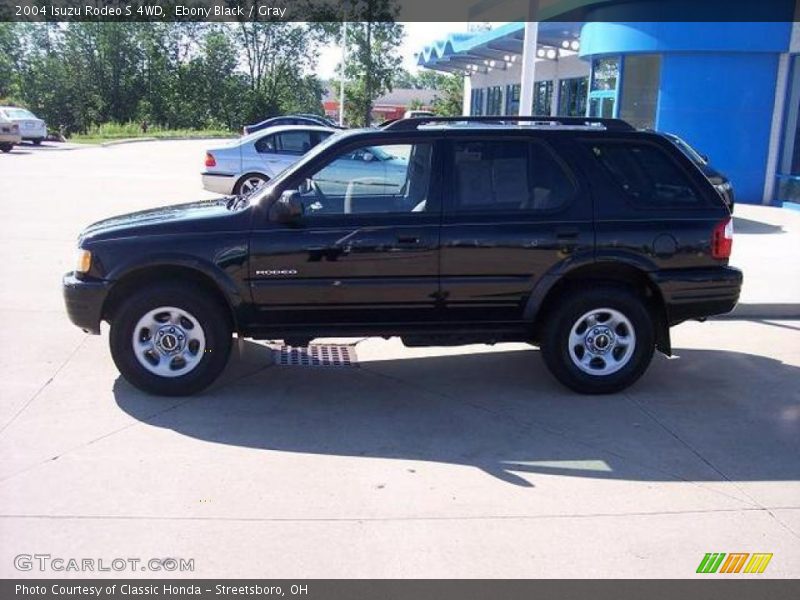 Ebony Black / Gray 2004 Isuzu Rodeo S 4WD