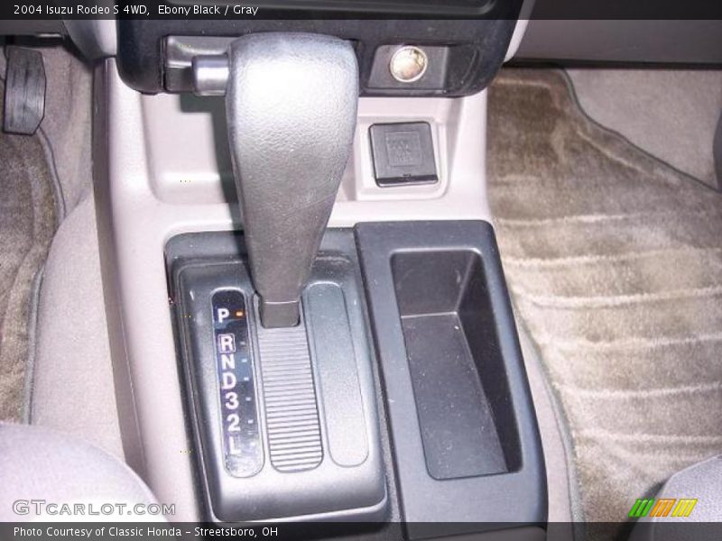 Ebony Black / Gray 2004 Isuzu Rodeo S 4WD