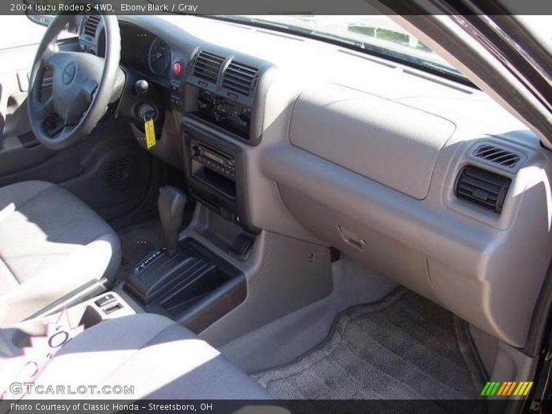 Ebony Black / Gray 2004 Isuzu Rodeo S 4WD