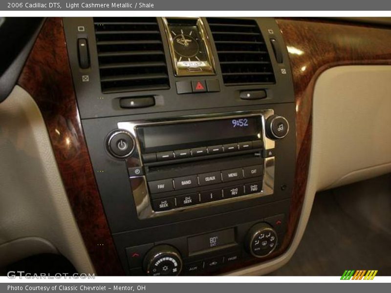 Light Cashmere Metallic / Shale 2006 Cadillac DTS