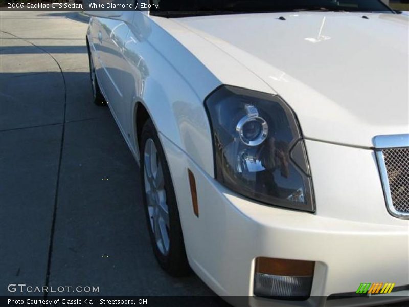 White Diamond / Ebony 2006 Cadillac CTS Sedan